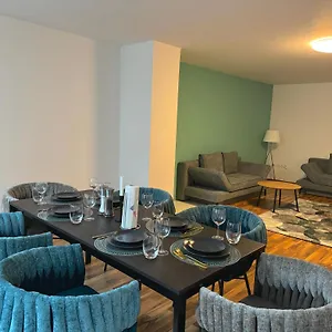https://apt-schnoor-city-300m-dom.hotelsinbremen.net